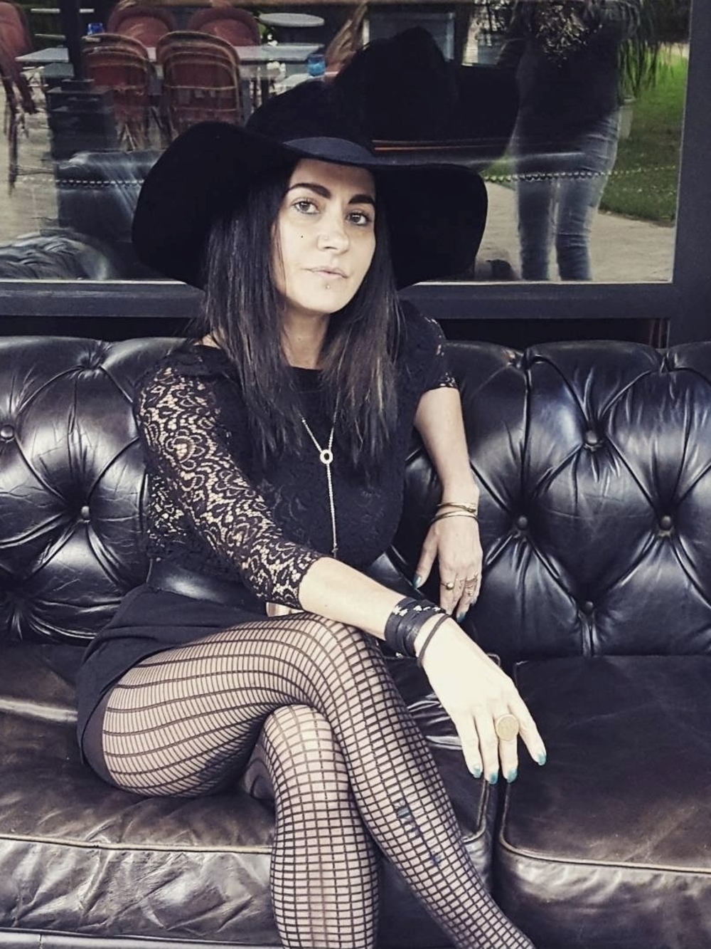 Amici Black Flop Hat